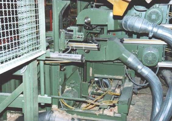 Joinery machine  Hundegger P8 - Blockhausfräse